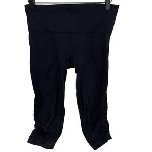 Lululemon Awakening Crop Black Cropped Leggings Size 4 Play